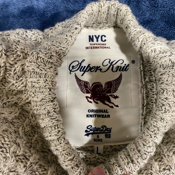 Men’s superdry sweater. - Picture 4 of 4